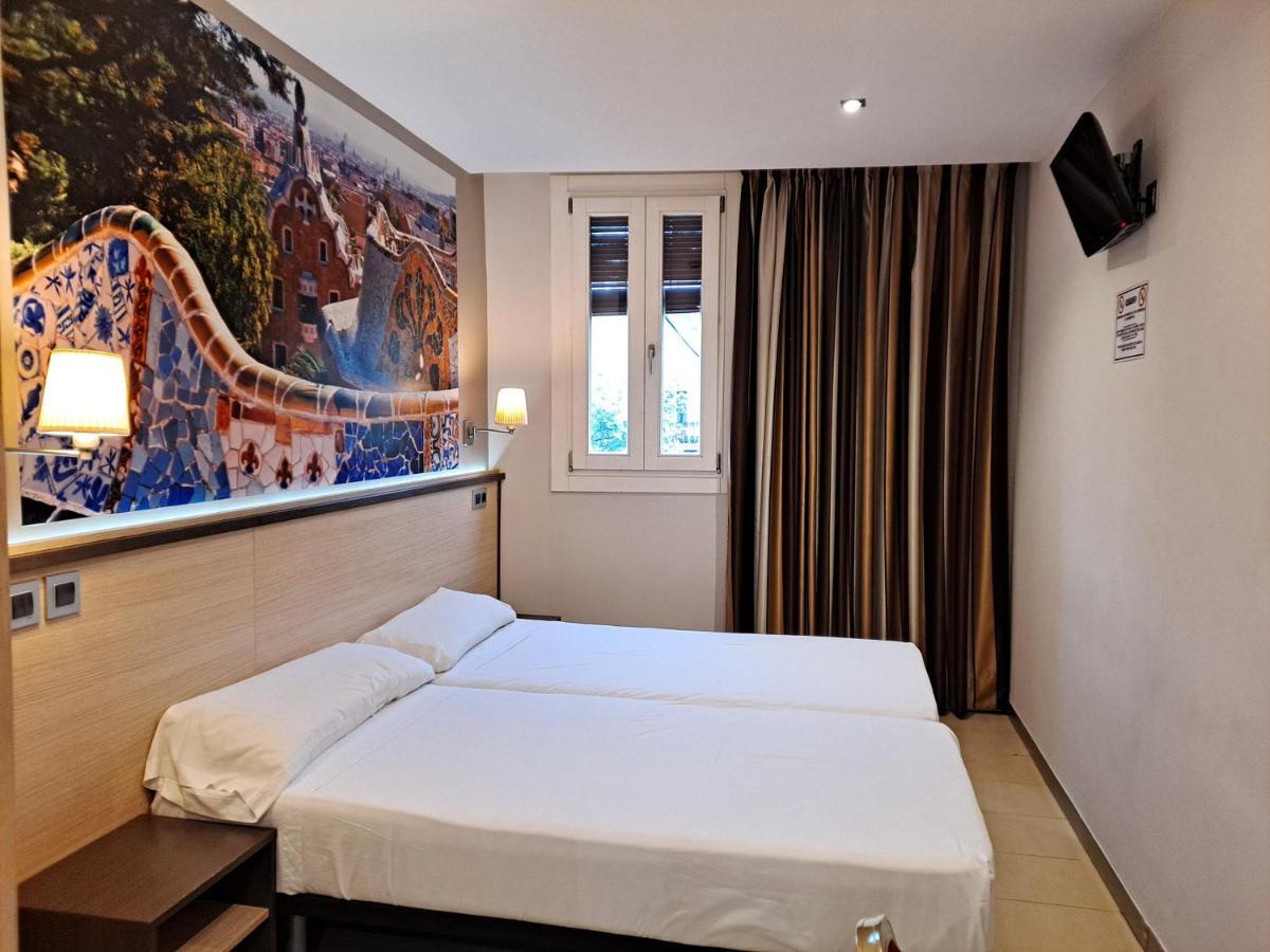 Hostal Las Flores Ramblas Barcelona Luaran gambar
