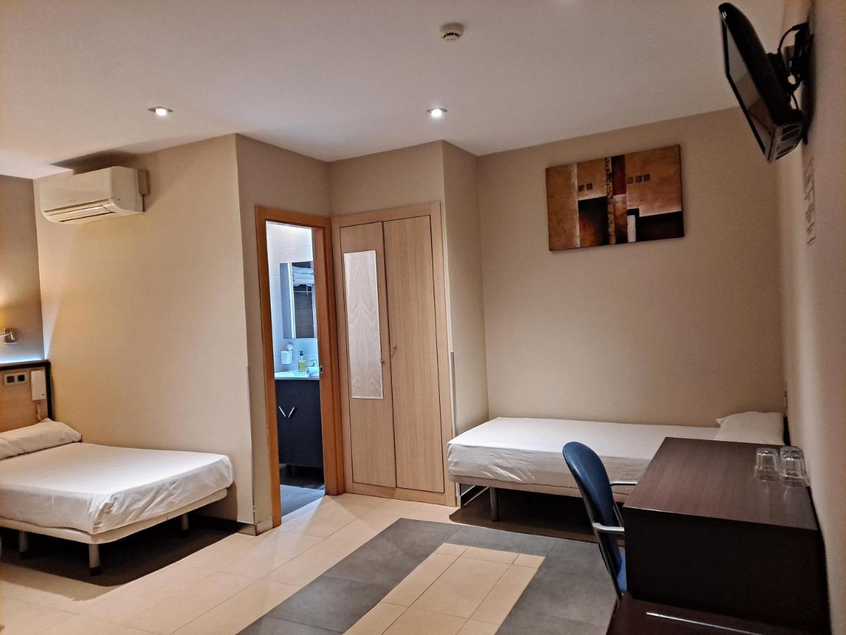 Hostal Las Flores Ramblas Barcelona Luaran gambar